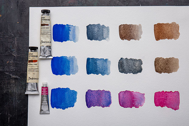 群青藍色光水彩(從上到下)暗褐色、紅棕色和永久玫瑰